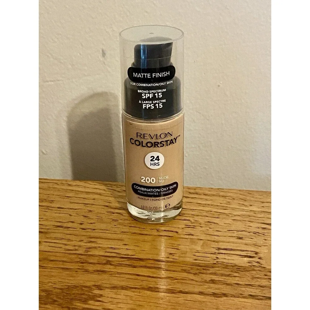 Revlon Colorstay Makeup Foundation Combination/Oily Skin - 200 Nude New Sealed
